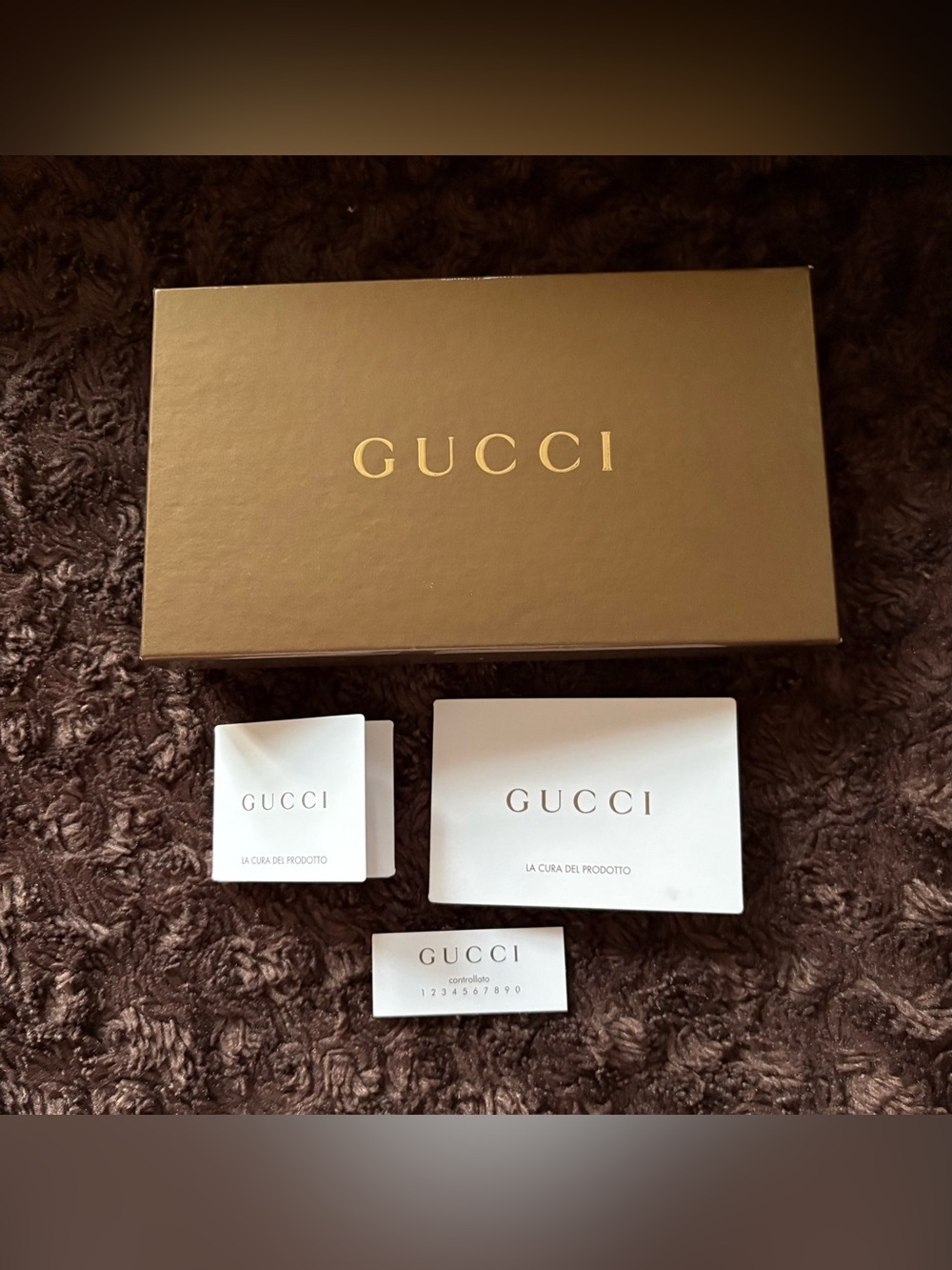 Gucci Gold wallet Box with White Booklets